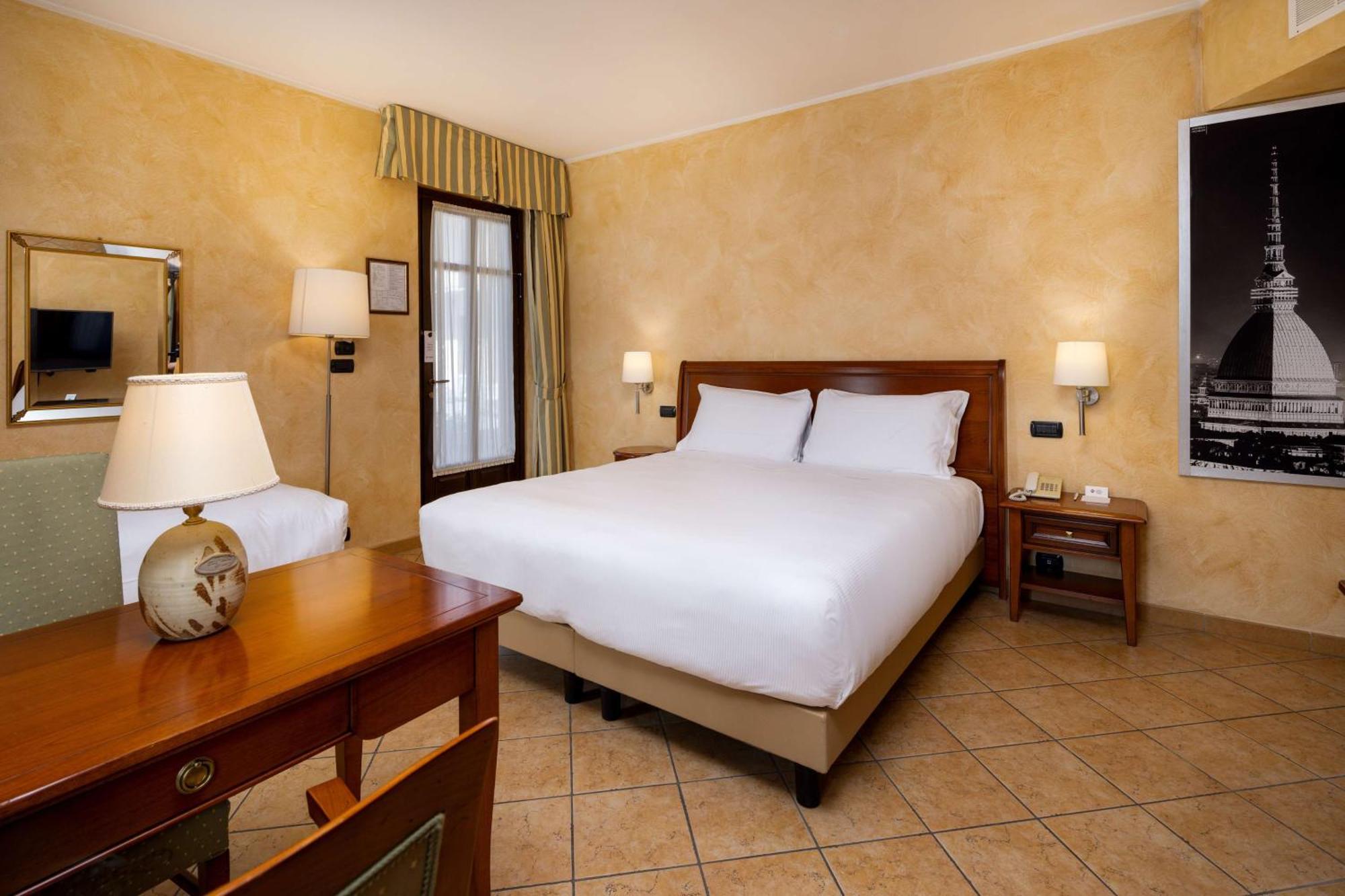 Best Western Plus Hotel Le Rondini San Francesco al Campo ภายนอก รูปภาพ