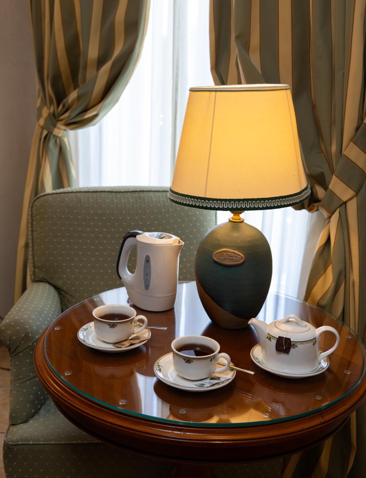 Best Western Plus Hotel Le Rondini San Francesco al Campo ภายนอก รูปภาพ
