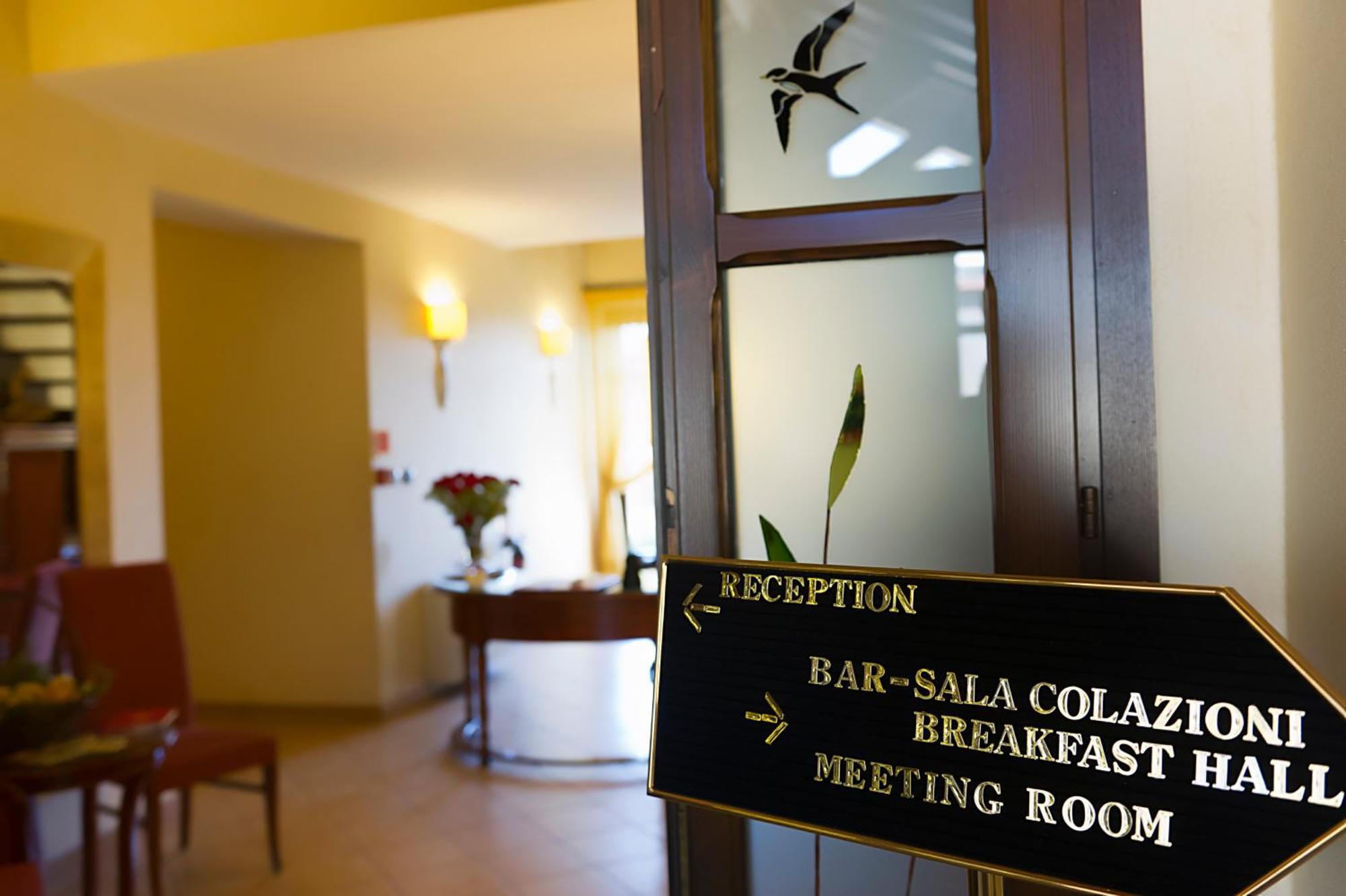 Best Western Plus Hotel Le Rondini San Francesco al Campo ภายนอก รูปภาพ