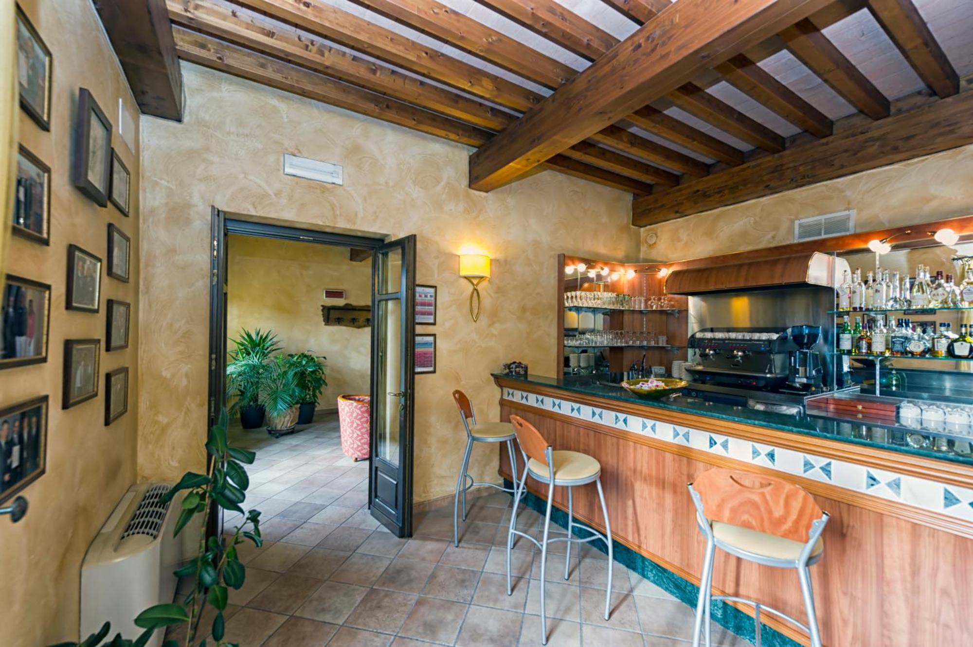 Best Western Plus Hotel Le Rondini San Francesco al Campo ภายนอก รูปภาพ