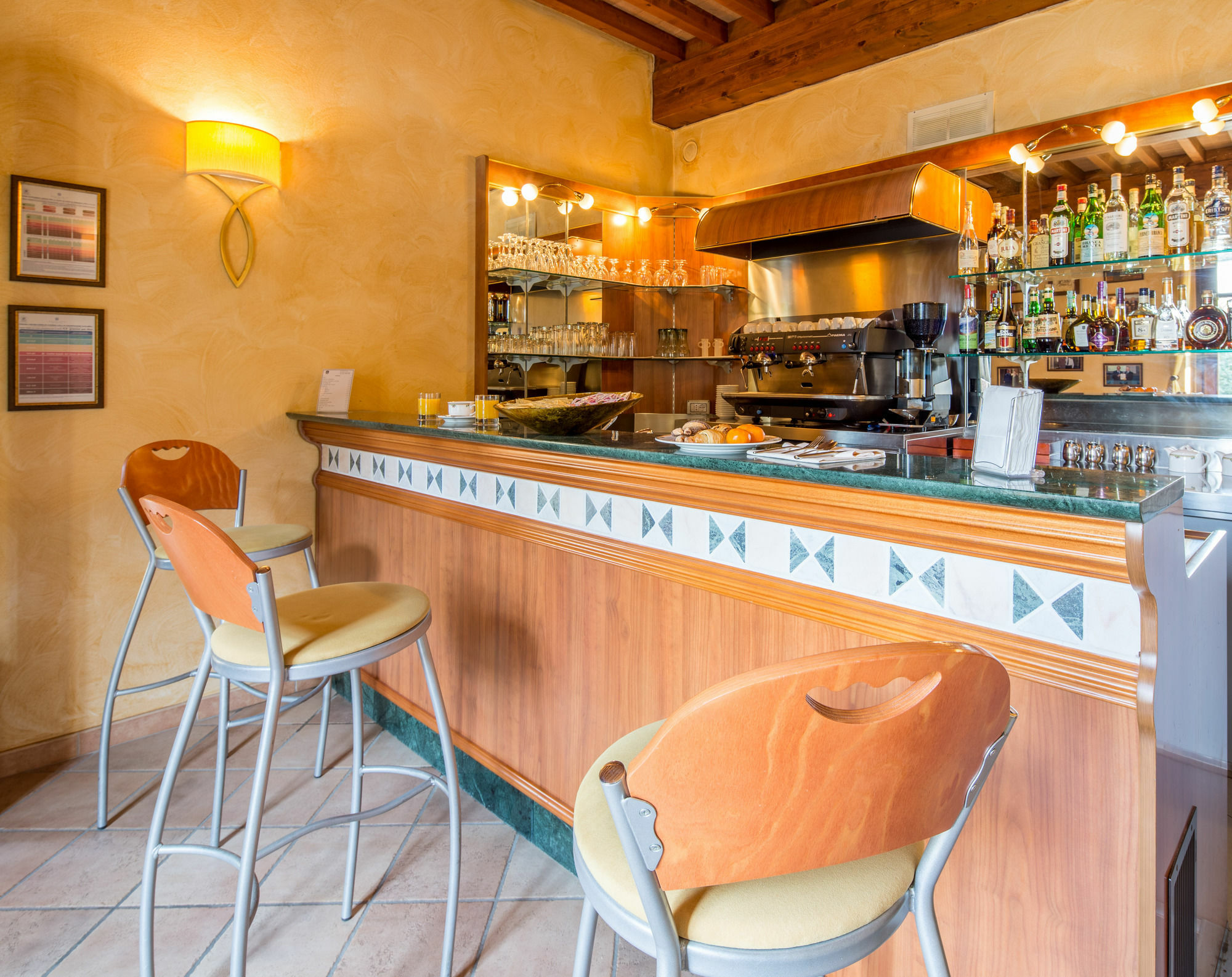 Best Western Plus Hotel Le Rondini San Francesco al Campo ภายนอก รูปภาพ